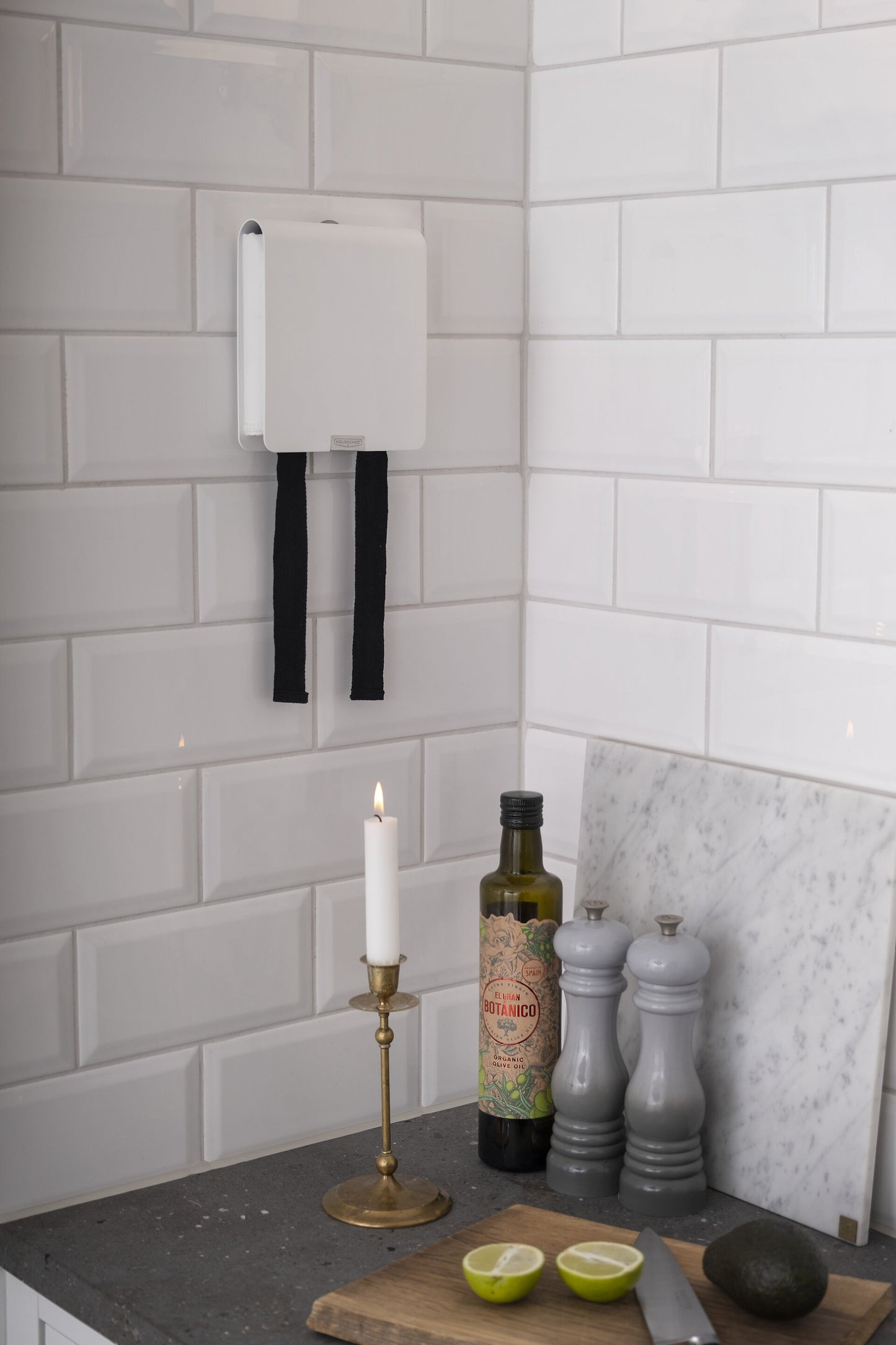 Housegard Mantle, brannteppe i metalldeksel, 120x120 cm, hvit