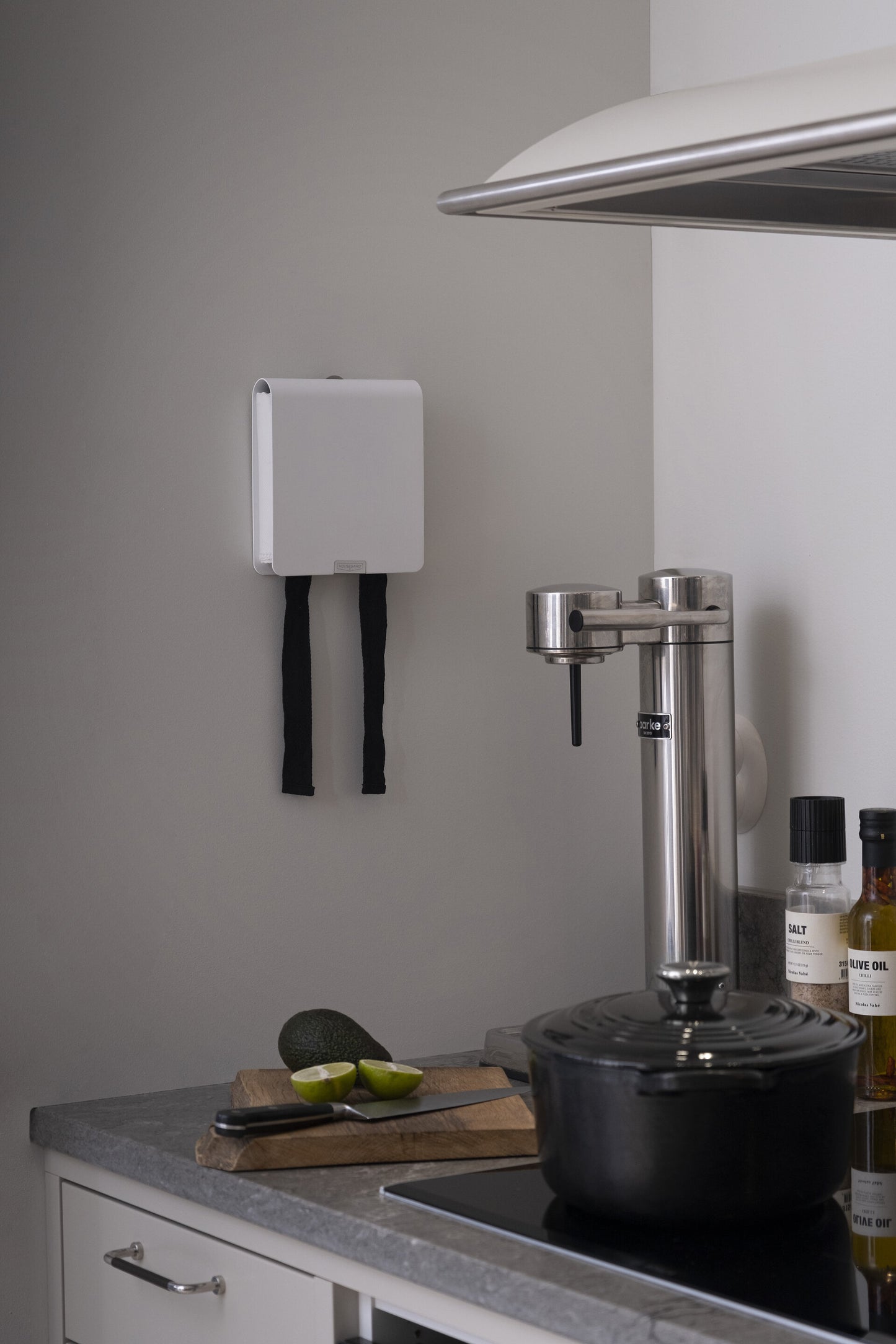 Housegard Mantle, brannteppe i metalldeksel, 120x120 cm, hvit